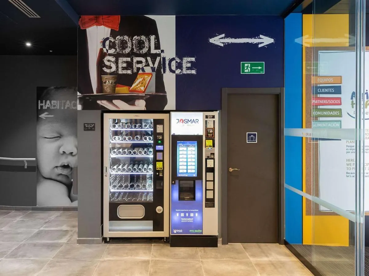 Ibis Budget Madrid Aeropuerto מלון